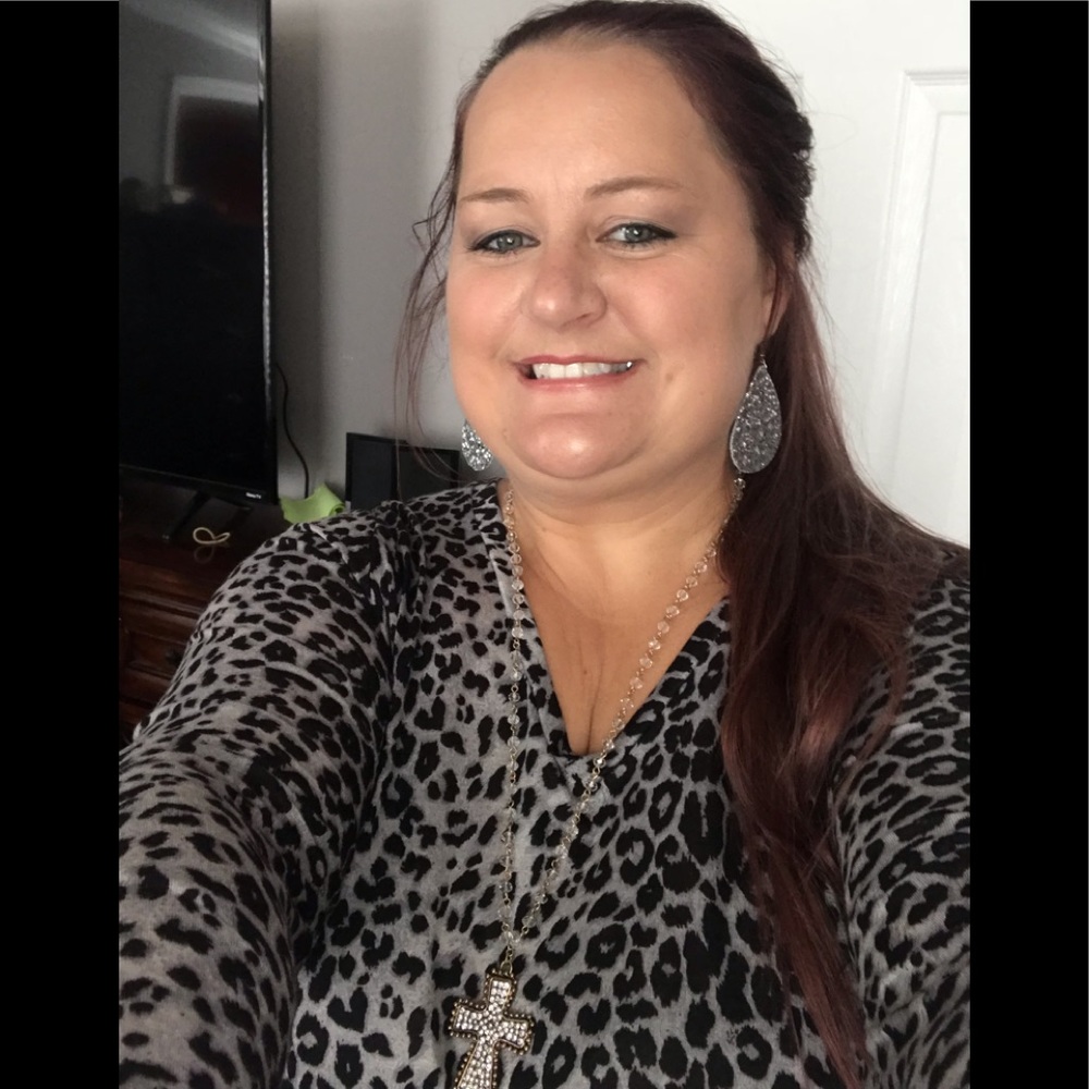 Meet your Posher, Tiffany